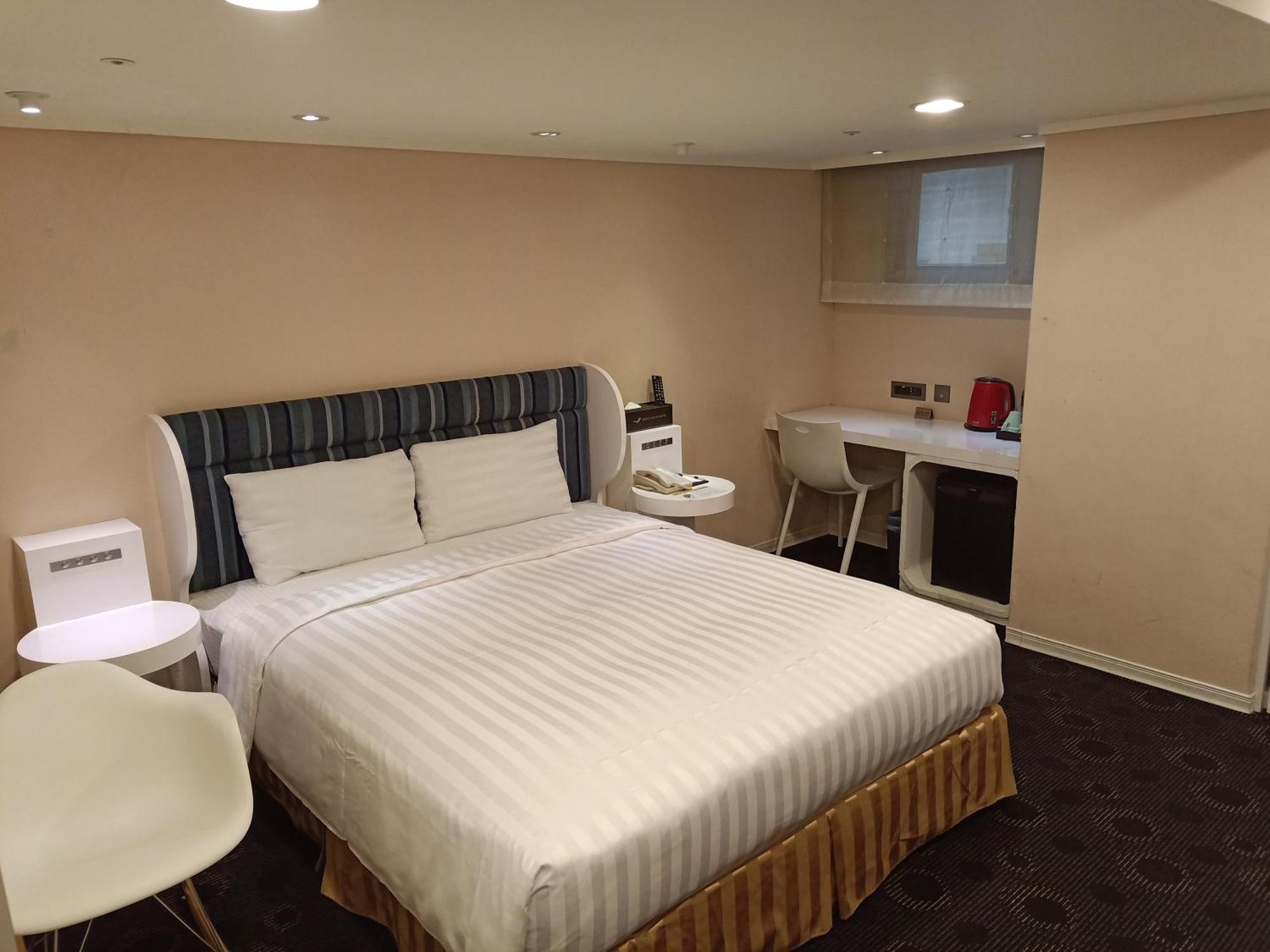 Ximen Airline Hotel Taipei Exterior foto